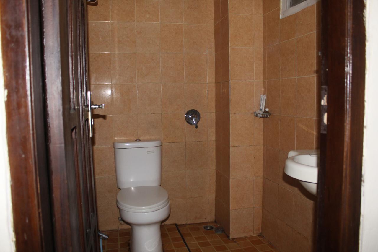Simpang Tujuh Otel Cepu Dış mekan fotoğraf